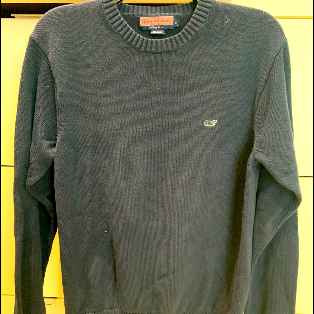 Vineyard vine navy blue sweater